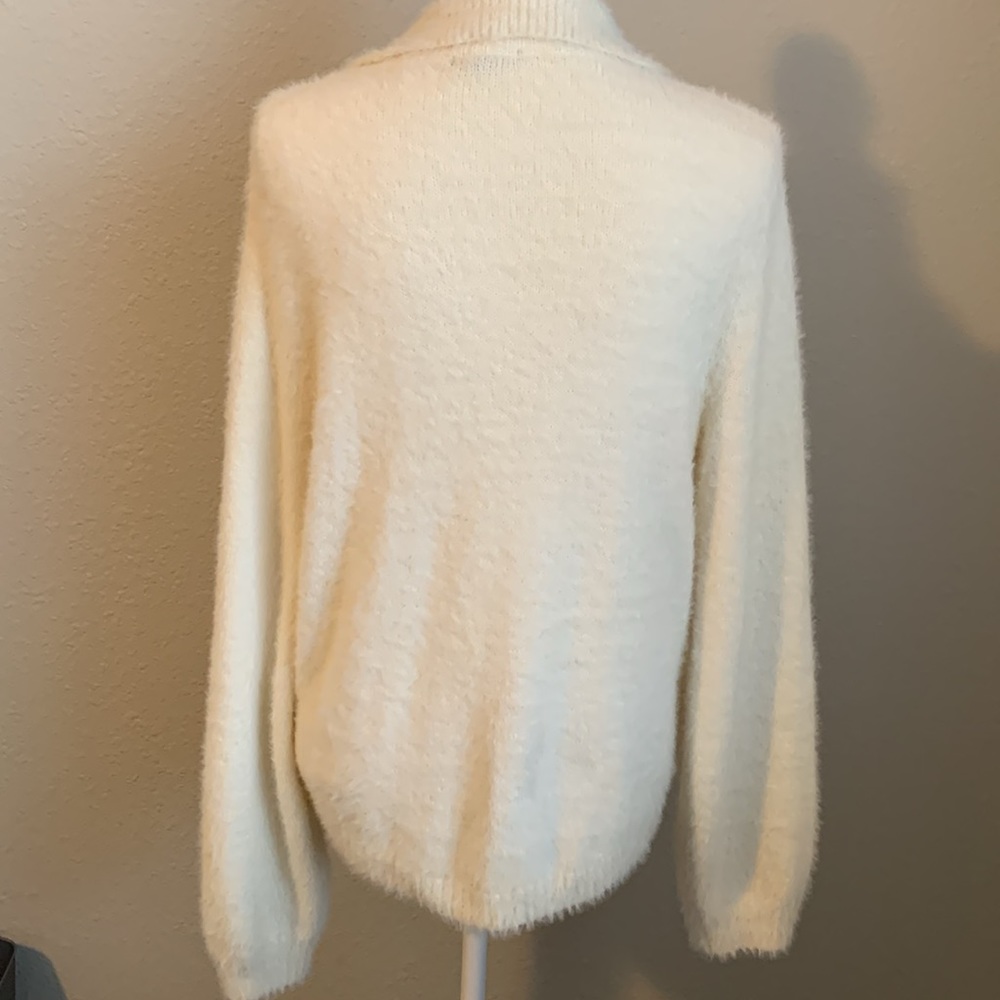 NWOT Wild Fable Cream Button Front Collar Sweater - Picture 4 of 8